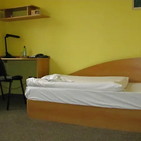 Отель Isora Острава